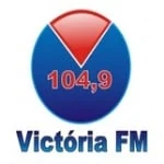 Logo da rádio Rádio Victória 104.9 FM ao vivo online